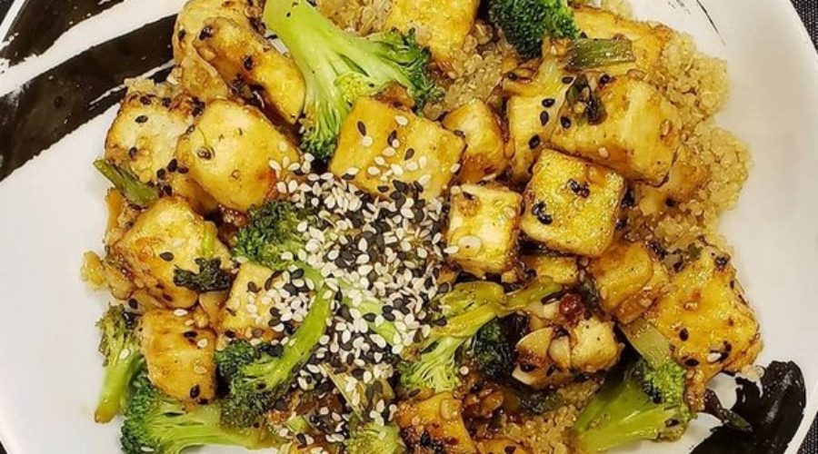 General Tso’s Tofu with Broccoli & Quinoa